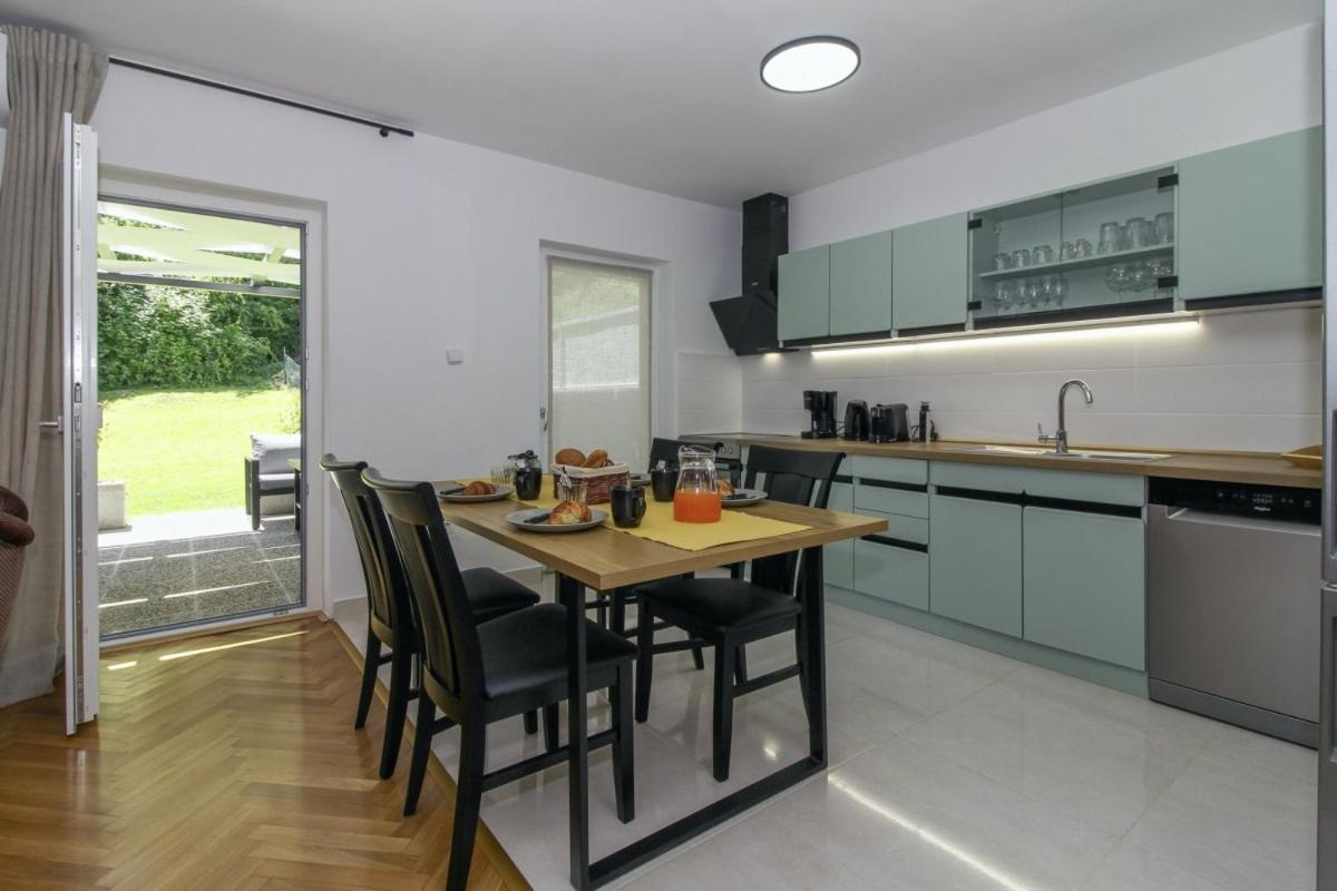 Roana In Porec - Istrien Ngoại thất bức ảnh